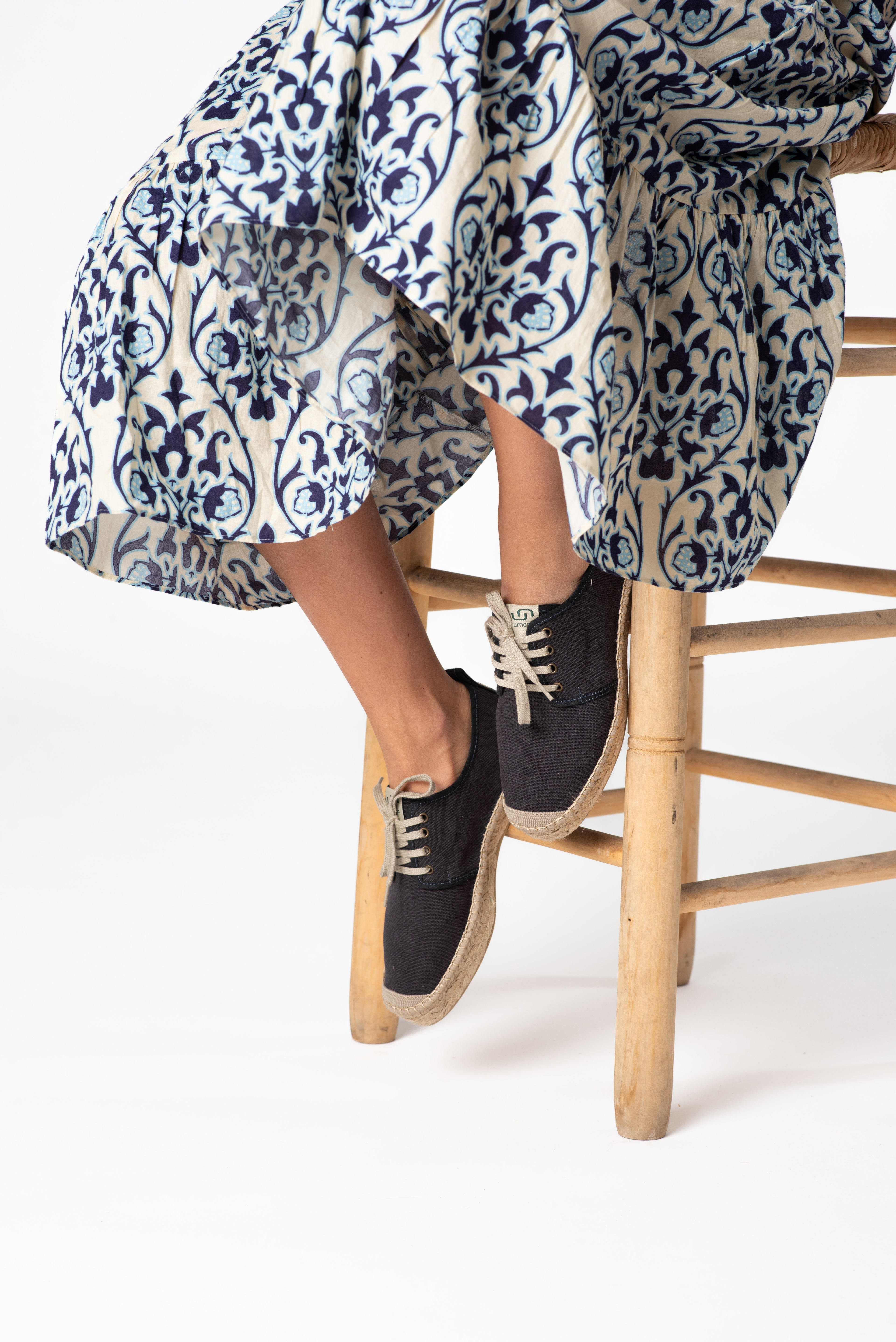 Women Sóller lace-up espadrilles - Quartz colour