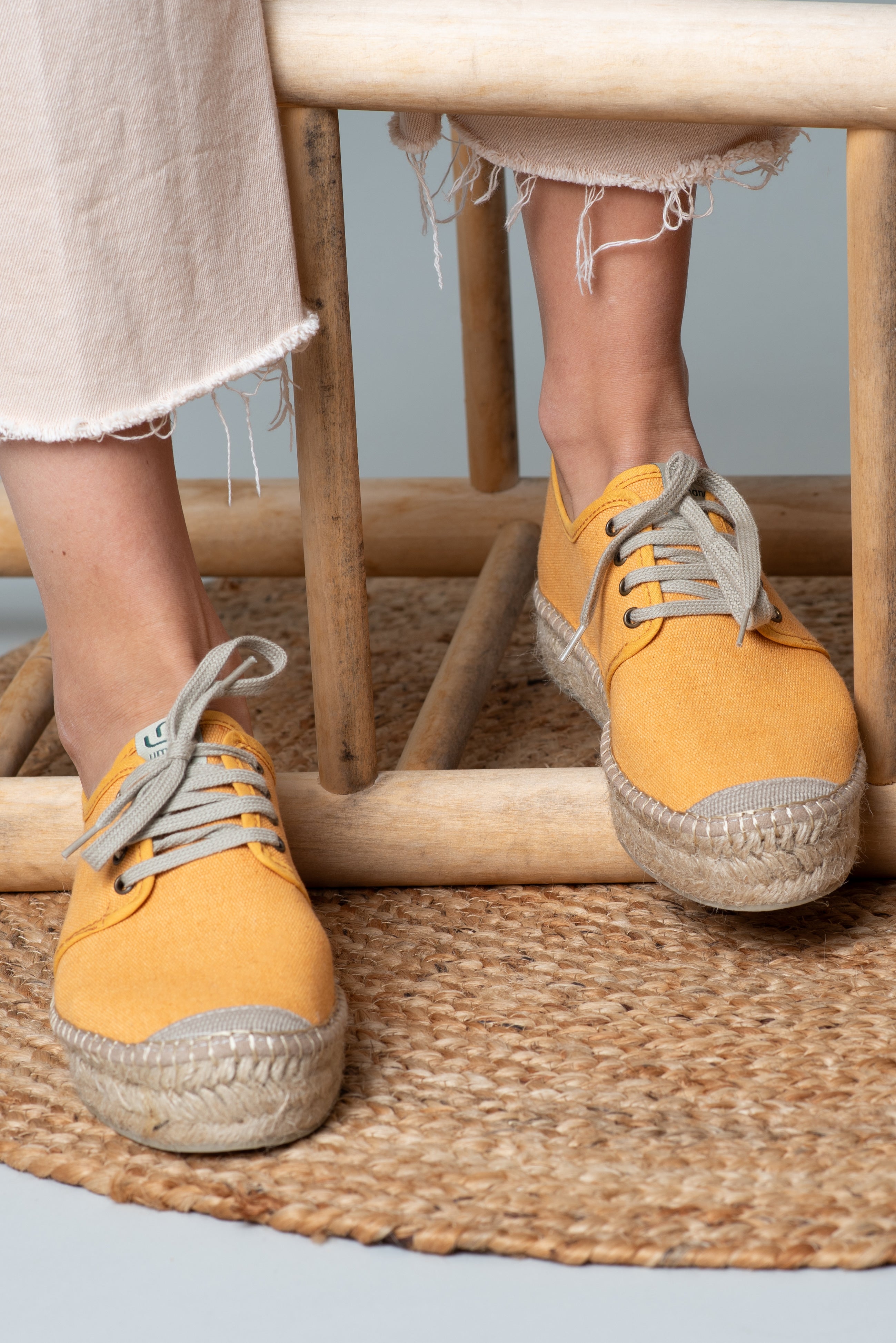 Women Sóller lace-up espadrilles - Peach colour