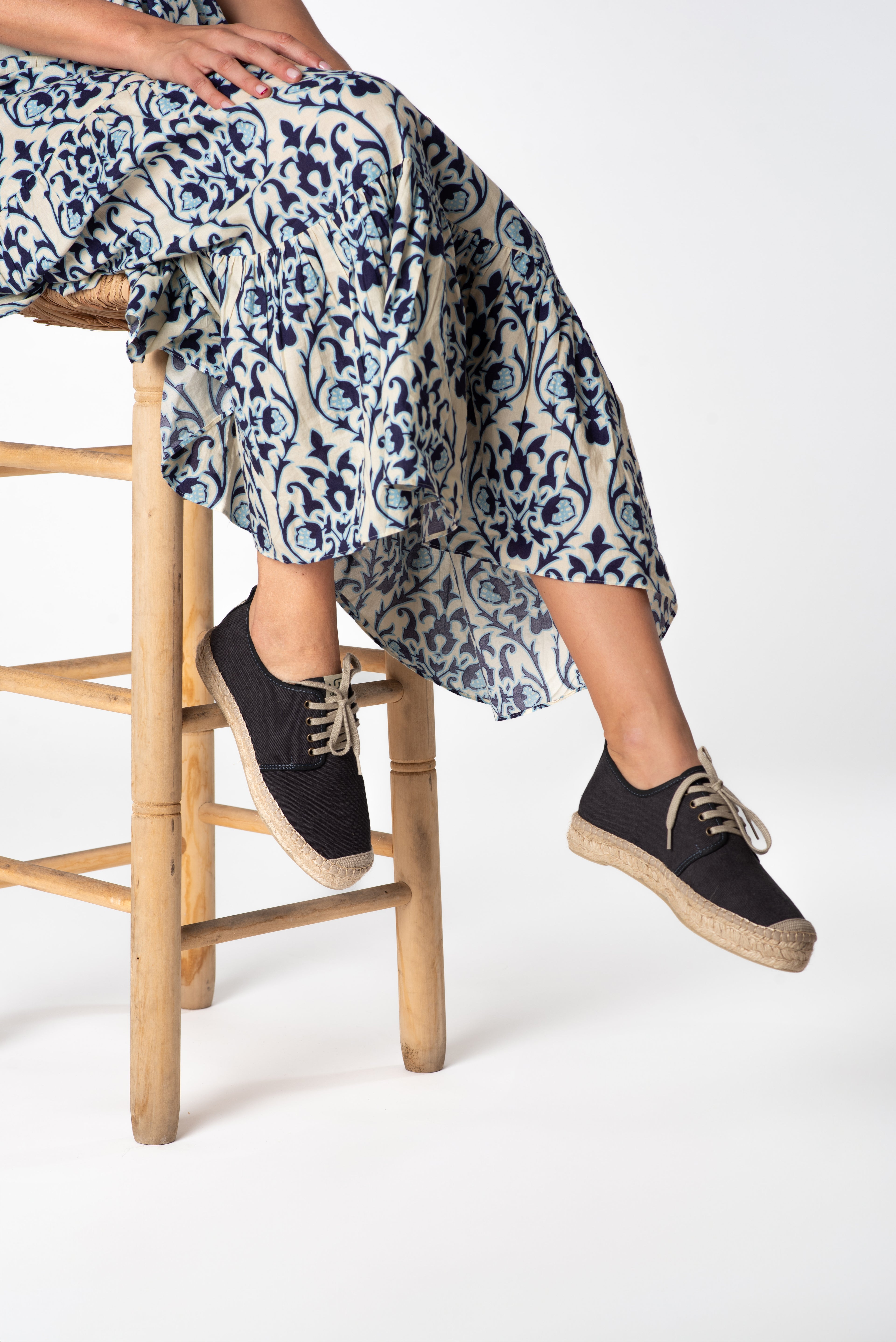 Women Sóller lace-up espadrilles - Quartz colour